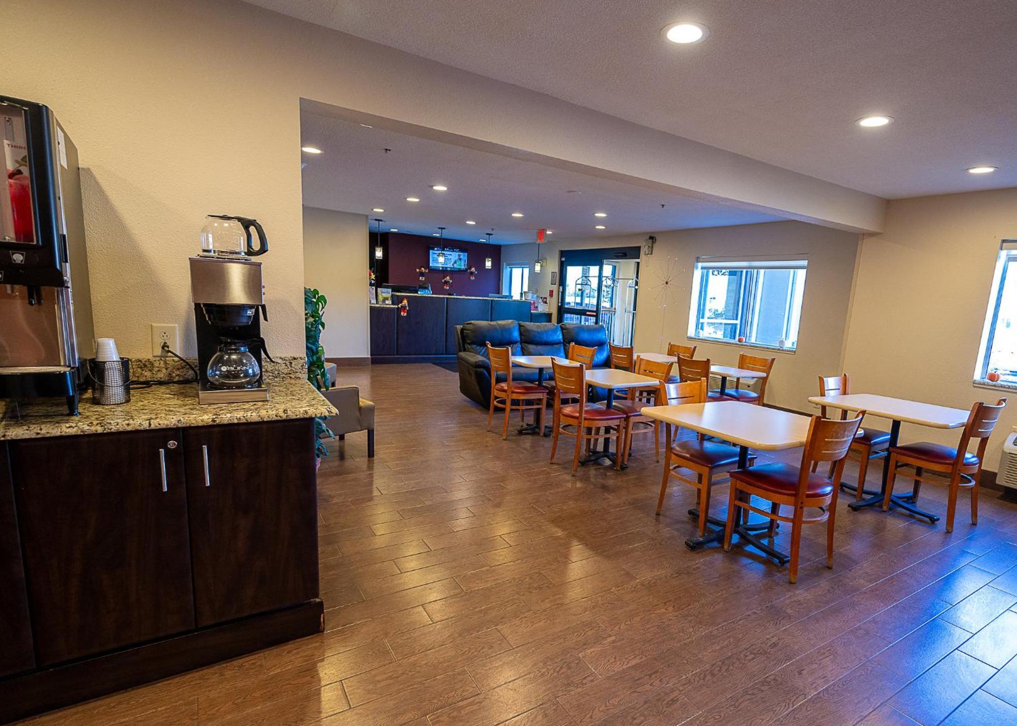 Red Roof Inn & Suites Danville, Il Dış mekan fotoğraf