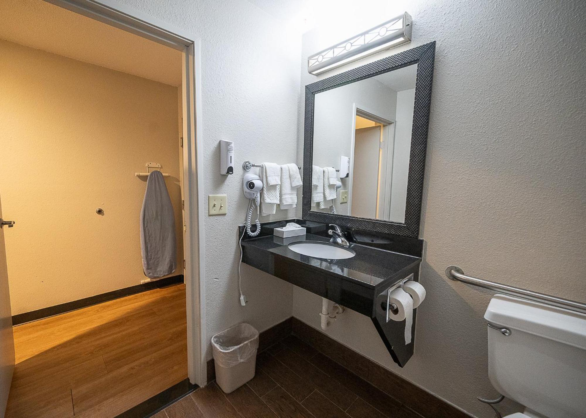 Red Roof Inn & Suites Danville, Il Dış mekan fotoğraf